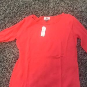 Old navy coral sweater. Size small. NWT